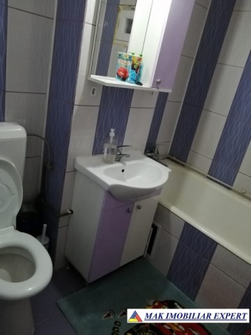 vandut-apartament-cu-2-camere-cf-1-et-4-12