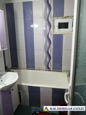 vandut-apartament-cu-2-camere-cf-1-et-4-11