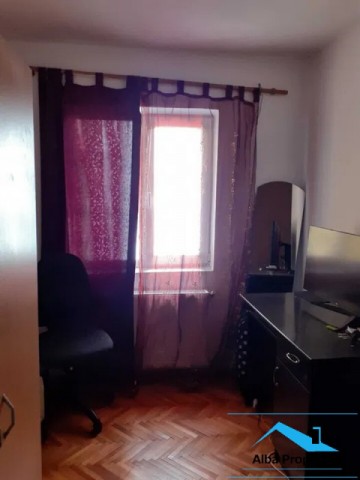 apartament-2-camere-zona-cetate-2