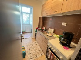 vanzare-apartament-2-camere-podu-ros-etaj-1-renovat-2