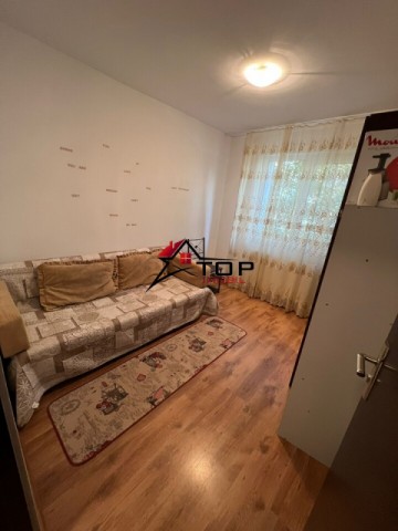 vanzare-apartament-2-camere-podu-ros-etaj-1-renovat-3