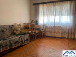 vand-apartament-3-camere-centru-4