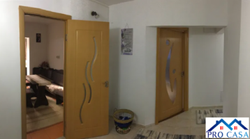 vand-apartament-2-camere-decomandat-in-cetate-zona-mercur-4