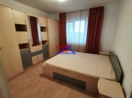 inchiriez-apartament-3-camere-decomandat-zona-vasile-aaron-4