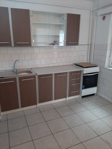 apartament-4-camere-primaveriiscoala-12-et2-80-mp-300-euro-neg-3