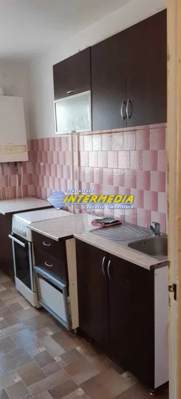 apartament-2-camere-de-vanzare-in-alba-iulia-cetate-zona-piata-etaj-2-2