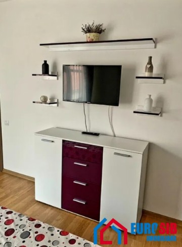 apartament-3-camere-decomandat-de-inchiriat-zona-centrul-istoric-6