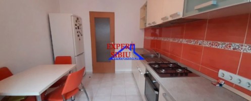 inchiriez-apartament-3-camere-decomandatrenovat-zona-centrala-3