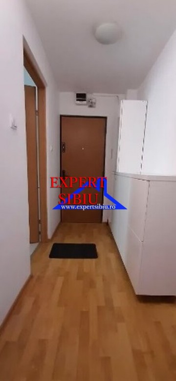 inchiriez-apartament-3-camere-decomandatrenovat-zona-centrala-7