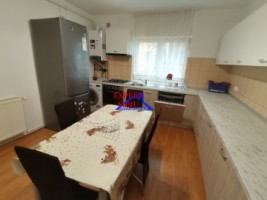 inchiriez-apartament-3-camere-la-vila-curte-60-mp-zona-p-ta-sadu-7