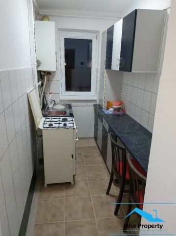 apartament-2-camere-mobilat-zona-cetate-4