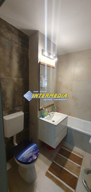 apartament-2-camere-decomandat-de-inchiriat-61-mp-alba-iulia-complet-mobilat-si-utilat-nou-2