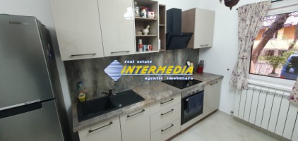 apartament-2-camere-decomandat-de-inchiriat-61-mp-alba-iulia-complet-mobilat-si-utilat-nou-4