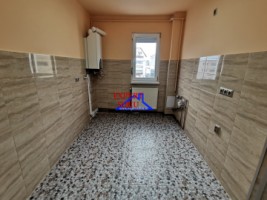 vand-apartament-3-camere-recent-renovatzona-mihai-viteazul