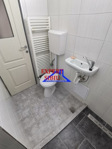 vand-apartament-3-camere-recent-renovatzona-mihai-viteazul-8