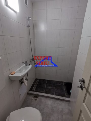 vand-apartament-3-camere-recent-renovatzona-mihai-viteazul-9