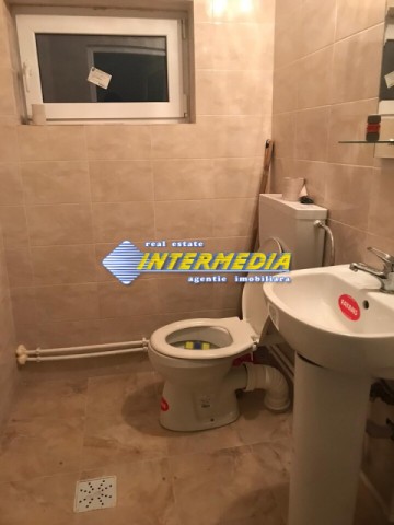 spatiu-comercial-de-inchiriat-cetate-zona-piata-suprafata-de-27-mp-2