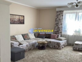 casa-renovata-de-vanzare-zona-centru