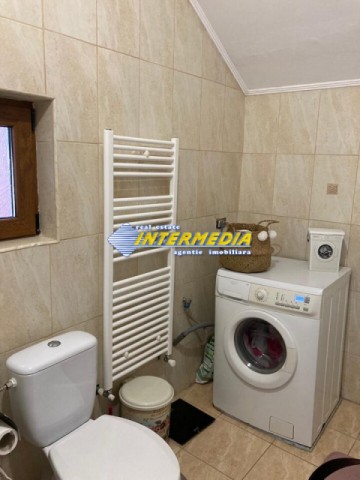 casa-renovata-de-vanzare-zona-centru-7