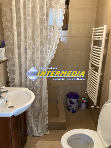 casa-renovata-de-vanzare-zona-centru-14