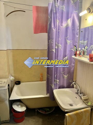 apartament-2-camere-decomandat-de-vanzare-in-alba-iulia-zona-cetate-etaj-1-4