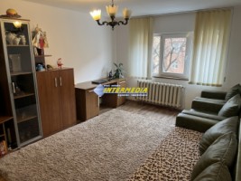 2-camere-de-inchiriat-in-alba-iulia-etaj-1-mobilat-si-utilat-complet-zona-ampoi-3-9