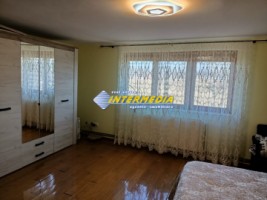 casa-de-vanzare-in-alba-iulia-partos-cu-5-camere-finisata-complet-si-teren-1000-mp-6