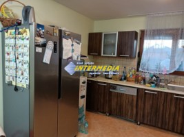 casa-de-vanzare-in-alba-iulia-partos-cu-5-camere-finisata-complet-si-teren-1000-mp-37