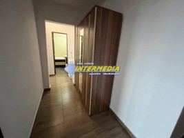 apartament-3-camere-decomandat-de-inchiriat-centru-mobilat-si-utilat-280-euro-2