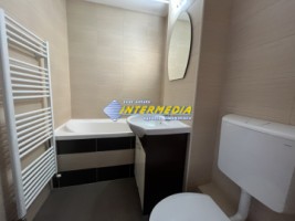 apartament-3-camere-decomandat-de-inchiriat-centru-mobilat-si-utilat-280-euro-11