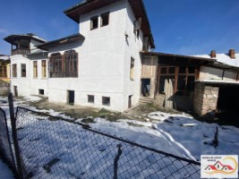 casa-3-camere-teren-300-mp-campulung-muscel-schei-pret-70000-euro-neg-1