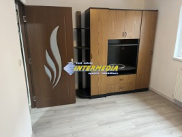 apartament-cu-2-camere-de-vanzare-in-cetate-etaj-1-finisat-si-modificat-3