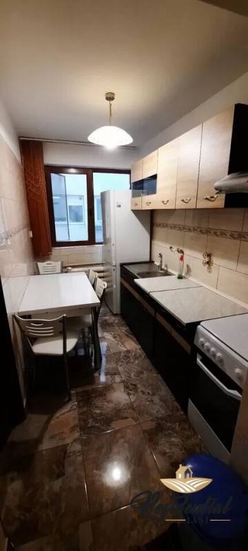 liber-apartament-3-camere-de-inchiriat-mobilat-si-utilat-centru-piata-unirii-13