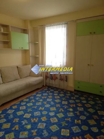 apartament-3-camere-de-vanzare-in-alba-iulia-zona-centru-7