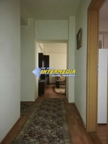 apartament-3-camere-de-vanzare-in-alba-iulia-zona-centru-9