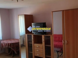 apartament-2-camere-decomandat-renovat-zona-cetate-3