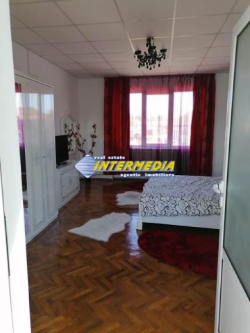 apartament-cu-3-camere-de-inchiriat-finisat-mobilat-si-utilat-in-cetate-alba-iulia-8