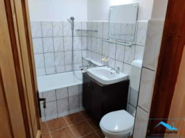 apartament-2-camere-mobilat-zona-cetate-3