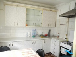 apartament-3-camere-mobilat-zona-cetate-1