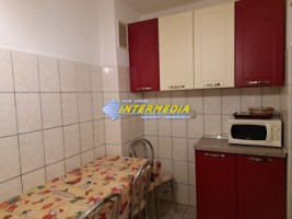 apartament-3-camere-decomandat-de-inchiriat-alba-iulia-zona-centru-3