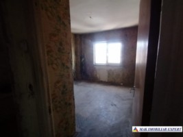 gasca-zurli-apartament-3-camere-cf-1-et-34-campulung-2