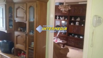 apartament-cu-2-camere-de-vanzare-alba-iulia-zona-cetate-etaj-3-1