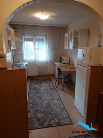 apartament-2-camere-decomandat-zona-cetate