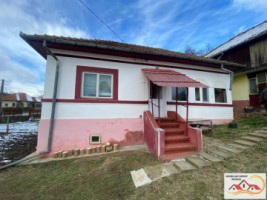 casa-cu-2-corpuri-121-mp-teren-1600-mp-com-mioarele-sat-suslanesti-pret-30000-euro-neg