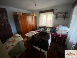 casa-cu-2-corpuri-121-mp-teren-1600-mp-com-mioarele-sat-suslanesti-pret-30000-euro-neg-4