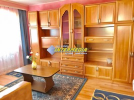 2-camere-decomandat-de-vanzare-cetate-4