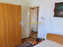 2-camere-decomandat-de-vanzare-cetate-7