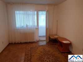 vand-apartament-3-camere-in-cetate-zona-b-dul-transilvaniei-1