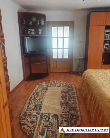 vila-4-camere-2-corpuri-teren-1600-mp-bughea-de-sus-8