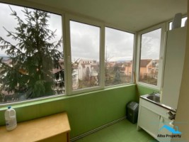 apartament-3-camere-decomandat-zona-cetate-6